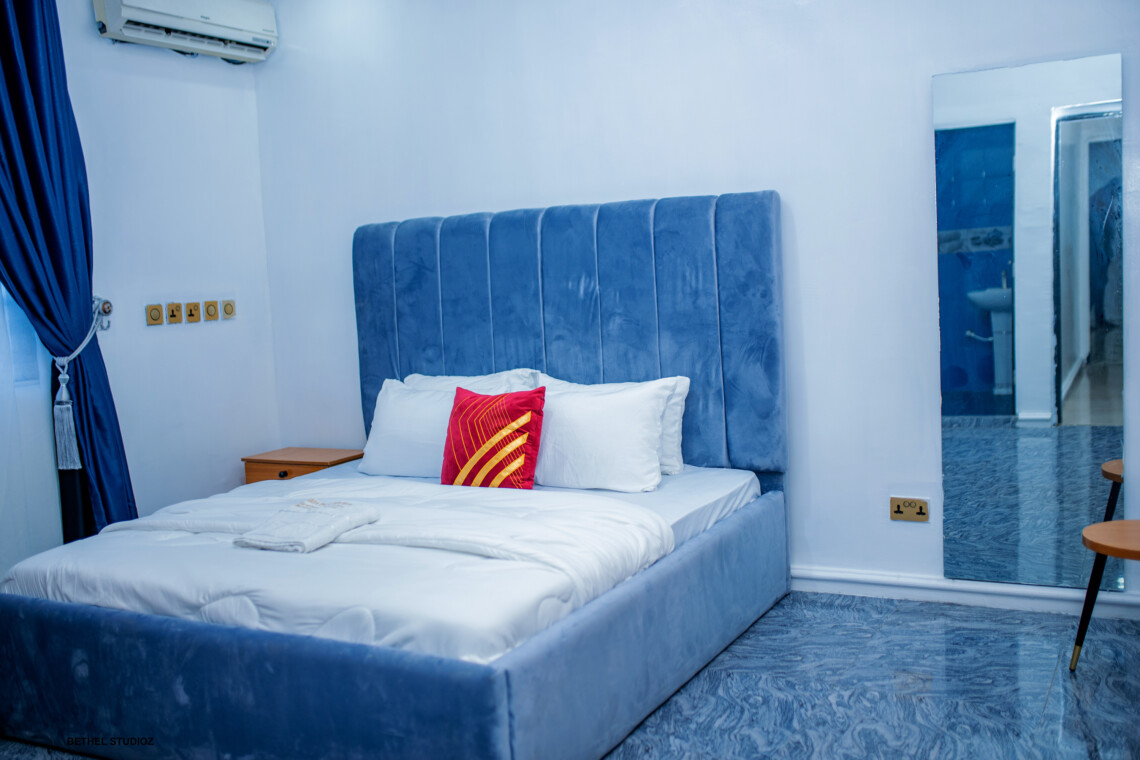 Shortlet apartment warri