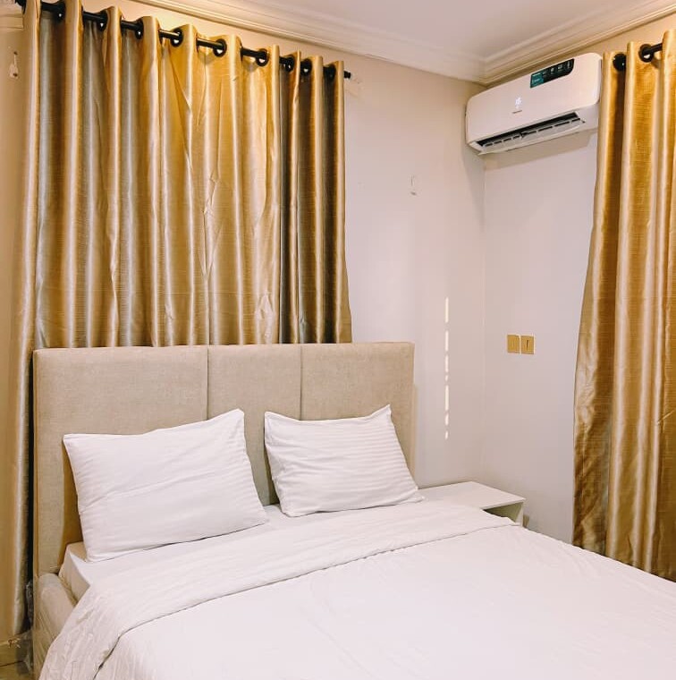 Shortlet apartment lagos mainland